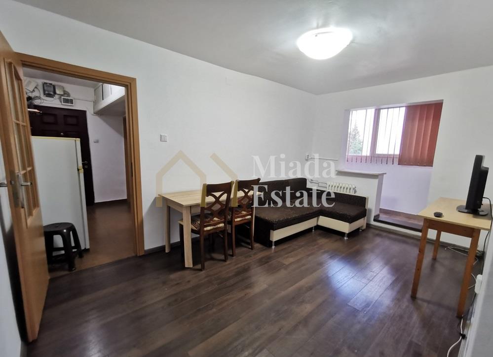 Apartament cu 3 camere, Spitalul Judetean