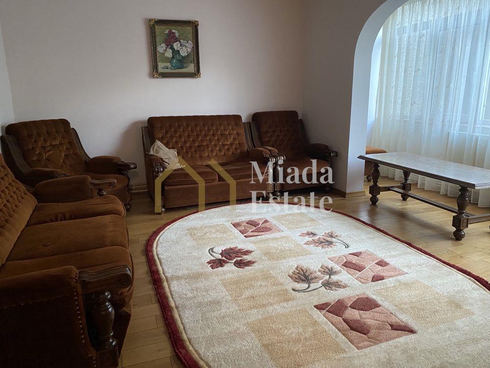 Apartament cu 4 camere, zona Piata Doina