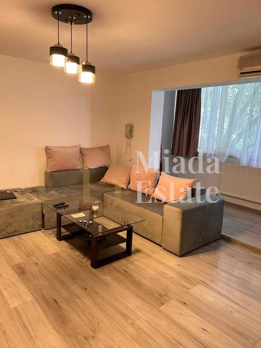 Apartament cu 2 camere, Zona Lipovei