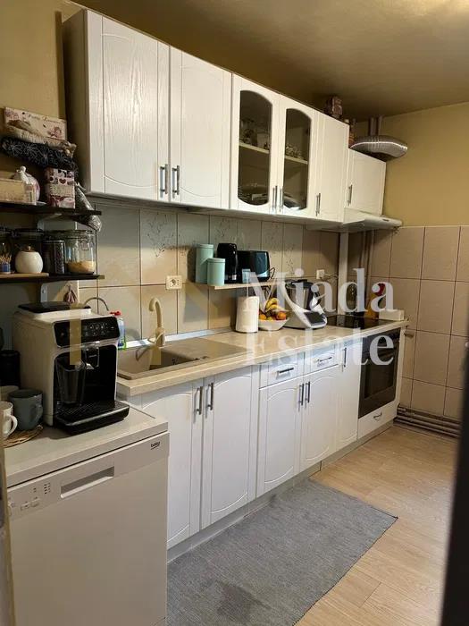 Apartament cu 3 camere, Zona Telegrafului