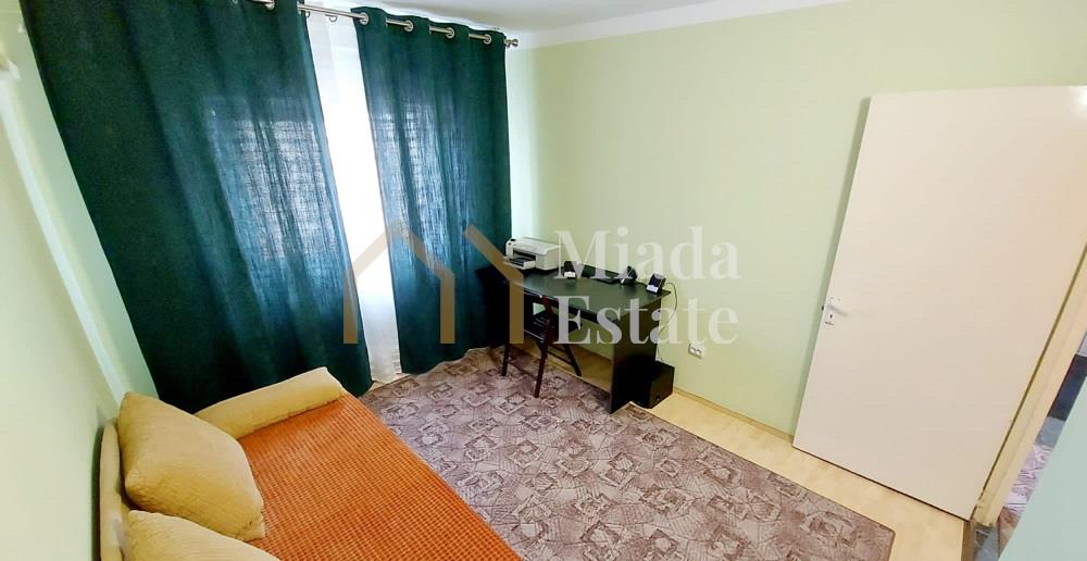 Apartament cu 3 camere, Zona Soarelui